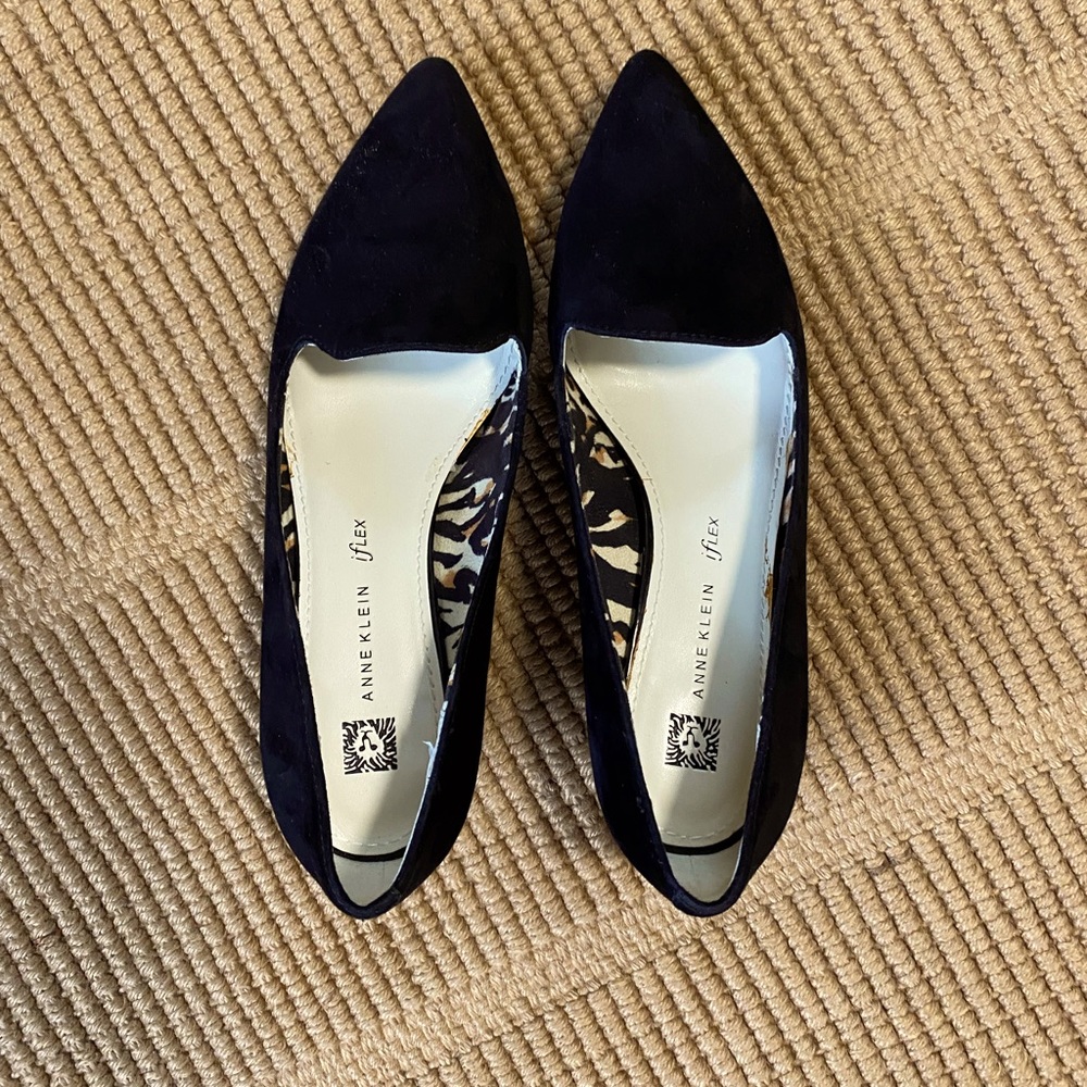 Anne Klein “iFlex” pumps size 9